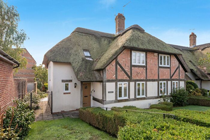 3 Bedroom End Terrace House For Sale In St. Andrews View, Shaftesbury, SP7