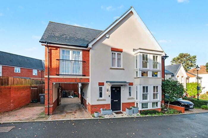 4 Bedroom Detached House For Sale In Rennoldson Green, Chelmsford, CM2