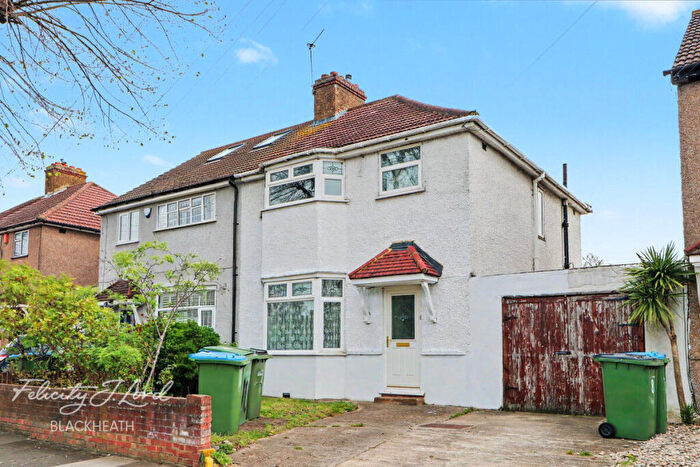 3 Bedroom Semi Detached House To Rent In Sutlej Road, London, SE7