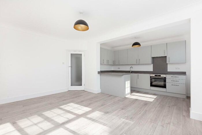 2 Bedroom Flat To Rent In Haverstock Hill, Belsize Park, NW3