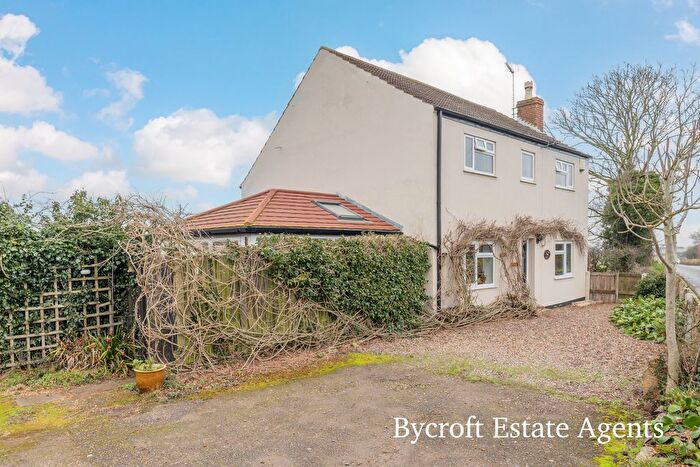 2 Bedroom Detached House For Sale In Martham Road, West Somerton, Great Yarmouth, NR29