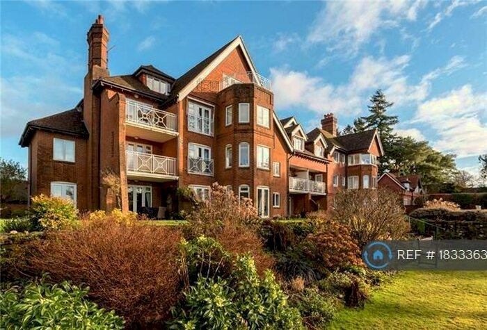 2 Bedroom Penthouse To Rent In Whitwell Hatch, Haslemere, GU27