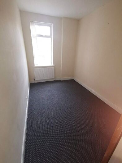 2 Bedroom Flat To Rent In Brighton Road, Gateshead, Tyne And Wear, NE8