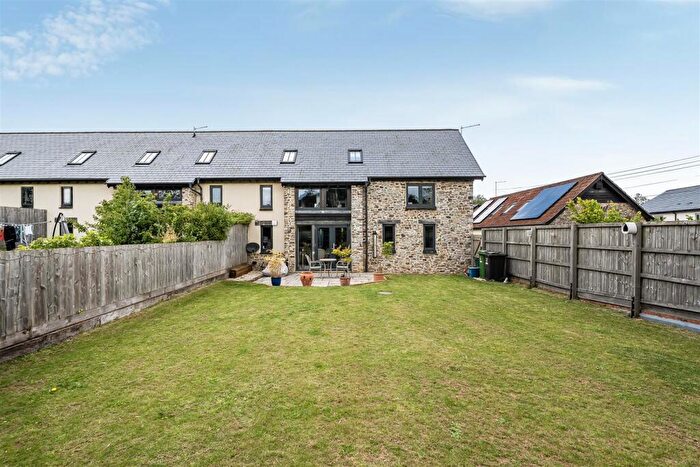 3 Bedroom Semi Detached House To Rent In Kerswell Farm Barns, Kentisbeare, EX15