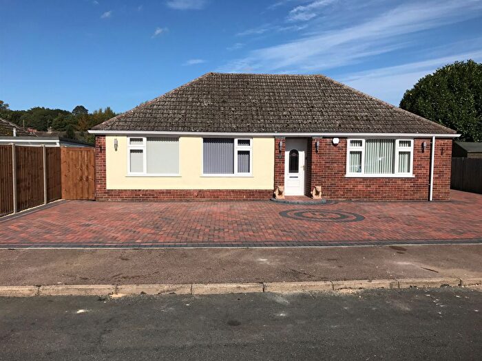 3 Bedroom Detached Bungalow For Sale In West Drive, Brandon, IP27