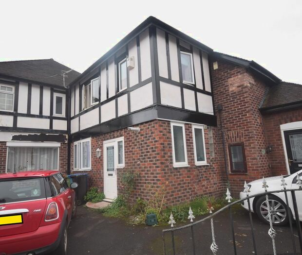 2 Bedroom Flat To Rent In Gladville Drive, Cheadle, SK8
