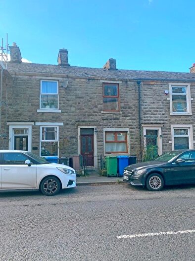2 Bedroom Terraced House To Rent In Blackburn Road, Haslingden, Rossendale, BB4