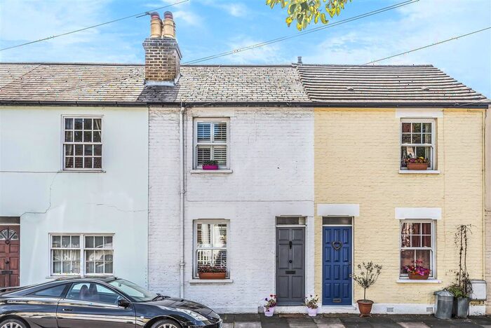 2 Bedroom Terraced House To Rent In St. Georges Road, Richmond, TW9