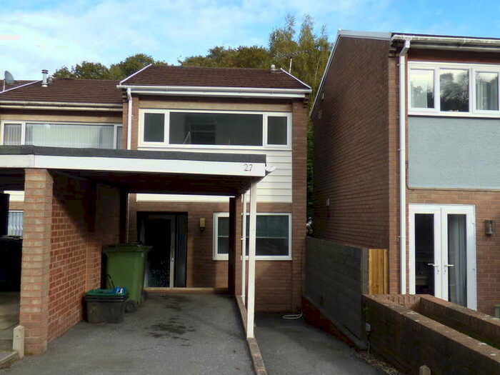 2 Bedroom End Of Terrace House To Rent In The Warren, Newton Abbot, TQ12