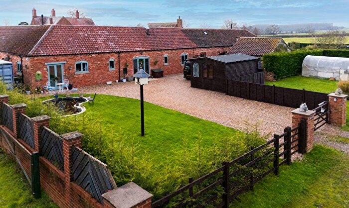 2 Bedroom Barn Conversion For Sale In Lamberts Lane, Ossington, Newark, NG23