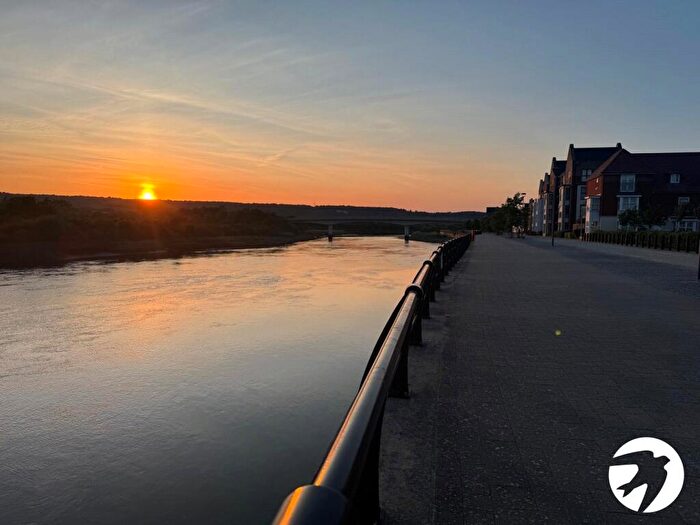 1 Bedroom Flat For Sale In Narwhal Crescent, Wouldham, Rochester, Kent, ME1