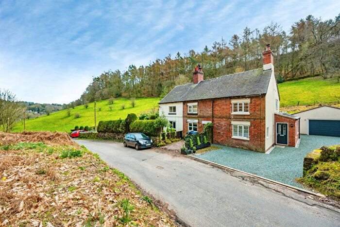 2 Bedroom End Of Terrace House For Sale In Stoneydale, Oakamoor, Stoke-On-Trent, ST10