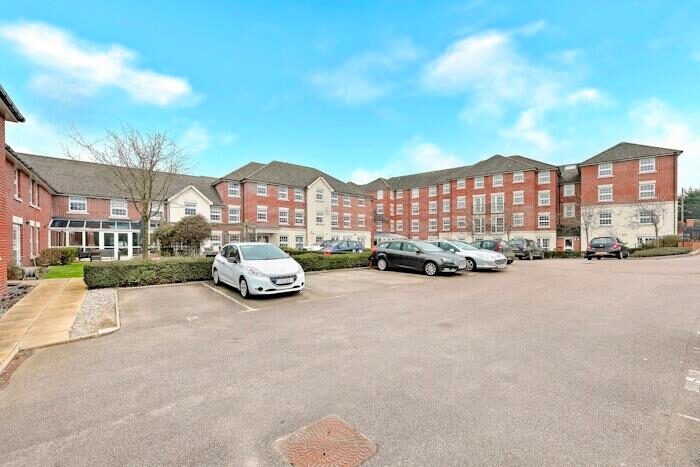 1 Bedroom Retirement Property For Sale In High Street, Ongar, CM5