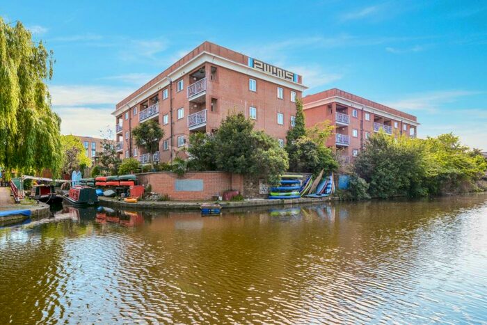 2 Bedroom Flat To Rent In Amber Wharf, Nursery Lane, Haggerston, E2