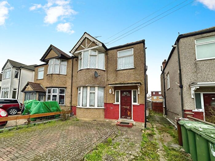 1 Bedroom Flat To Rent In Farmstead Road, Harrow, HA3