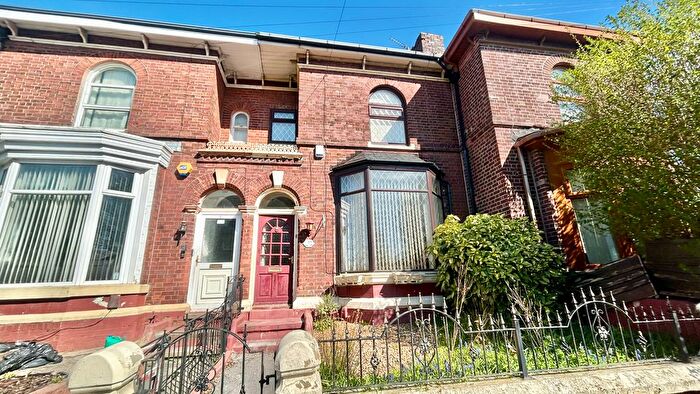 3 Bedroom Terraced House For Sale In Bath Street, Oldham, OL9