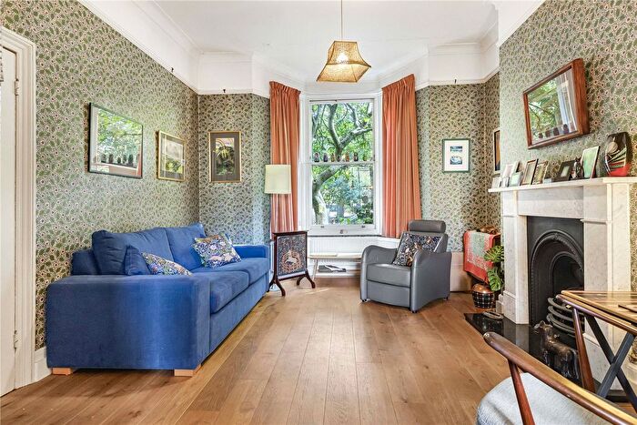 4 Bedroom Terraced House For Sale In Gore Road, London, E9