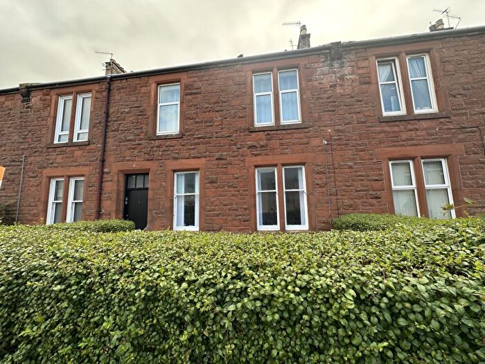 2 Bedroom Flat To Rent In Flat D, Gillies Street, Troon, South Ayrshire, KA10