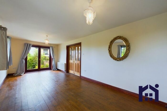 4 Bedroom Cottage To Rent In Carwood Lane, Whittle-Le-Woods, PR6