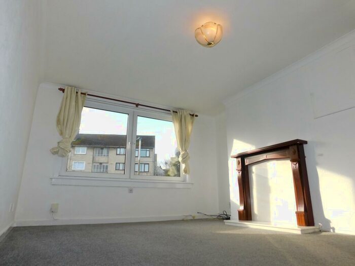 2 Bedroom Flat To Rent In , Oxgangs Farm Drive, Edinburgh, EH13