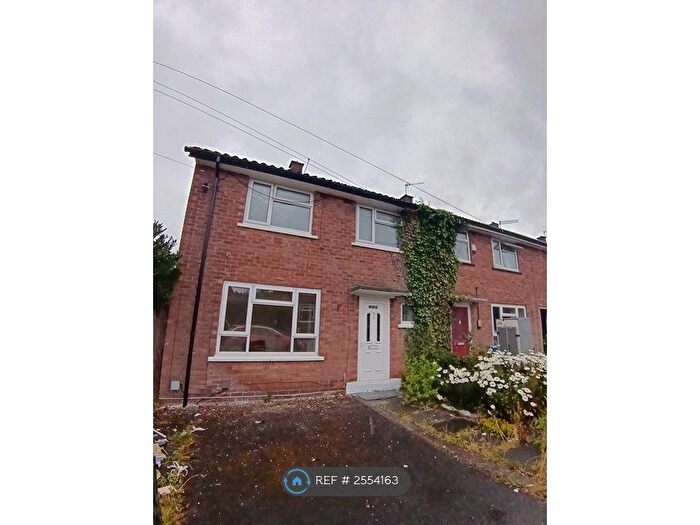 3 Bedroom Semi-Detached House To Rent In Worsley Avenue, Worsley, Manchester, M28