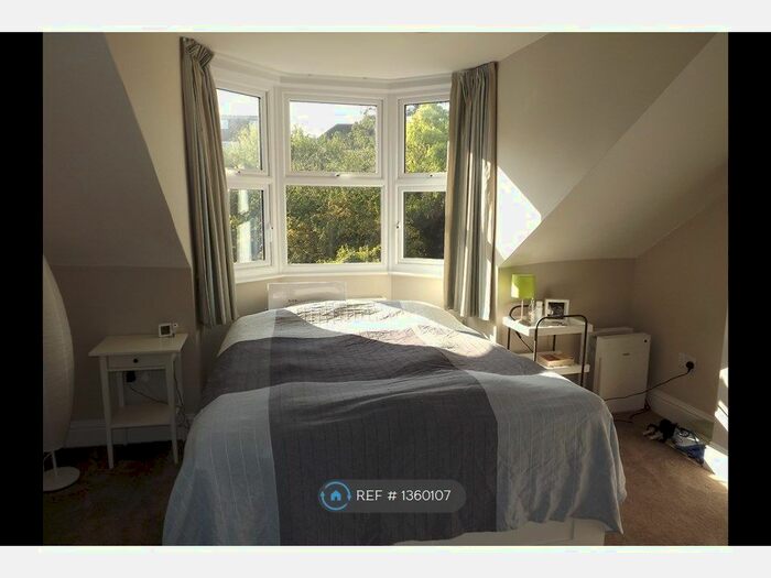 3 Bedroom Flat To Rent In Alexandra Park Road, London, N22