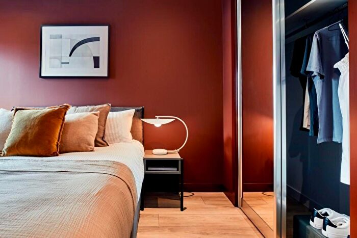 1 Bedroom Apartment To Rent In Solasta Riverside, Clyde Place, Glasgow, G5