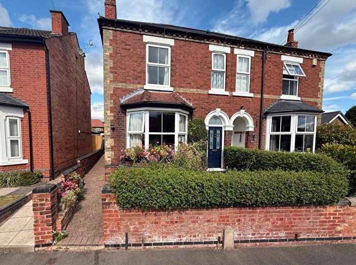3 Bedroom Semi-Detached House For Sale In Manor Road, Borrowash, DE72