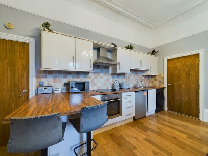 1 Bedroom Apartment To Rent In Pearson Park, Princes Avenue, HU5