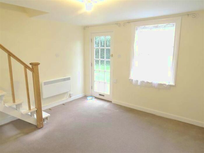 2 Bedroom Property To Rent In West Passage, Tring HP23