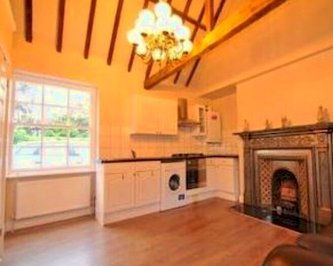 Studio To Rent In Jersey Road, Isleworth, TW7