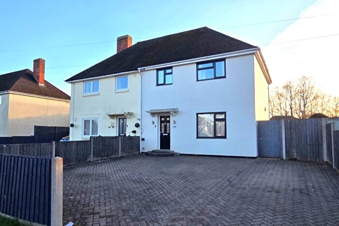 3 Bedroom Semi Detached House For Sale In Gudge Heath Lane, Fareham, PO15