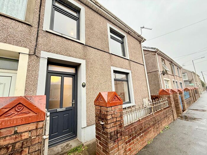 3 Bedroom Terraced House To Rent In Cefn Road, Cefn Cribwr, Bridgend, CF32