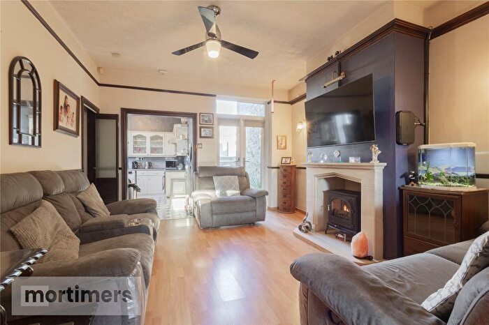 3 Bedroom End Of Terrace House For Sale In Bold Street, Accrington, Lancashire, BB5