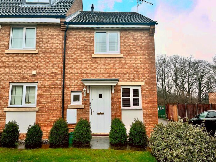 2 Bedroom Property To Rent In Eddington Crescent, Welwyn Garden City, AL7