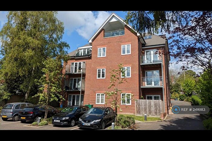 2 Bedroom Flat To Rent In Strata House, High Wycombe, HP12