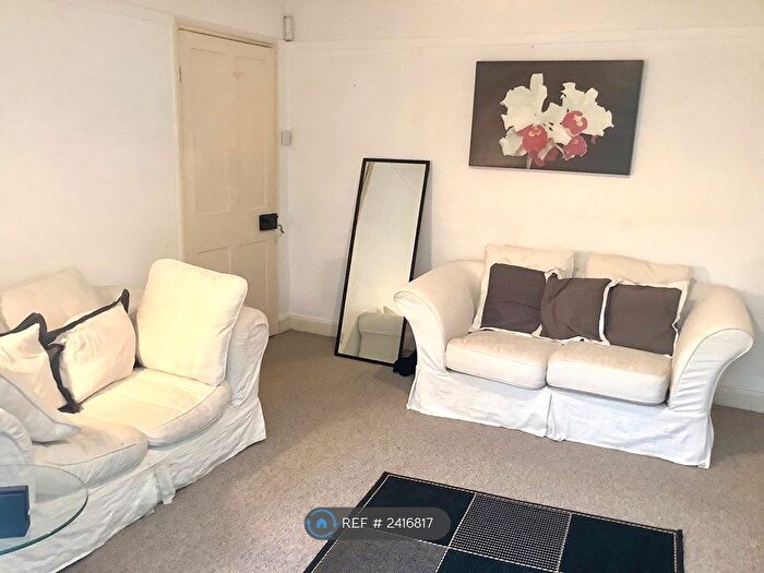 1 Bedroom Flat To Rent In London Road, Cheltenham, GL52