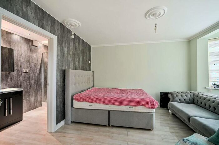 5 Bedroom Detached House To Rent In Dickerage Road, Kingston, Kingston Upon Thames, KT1