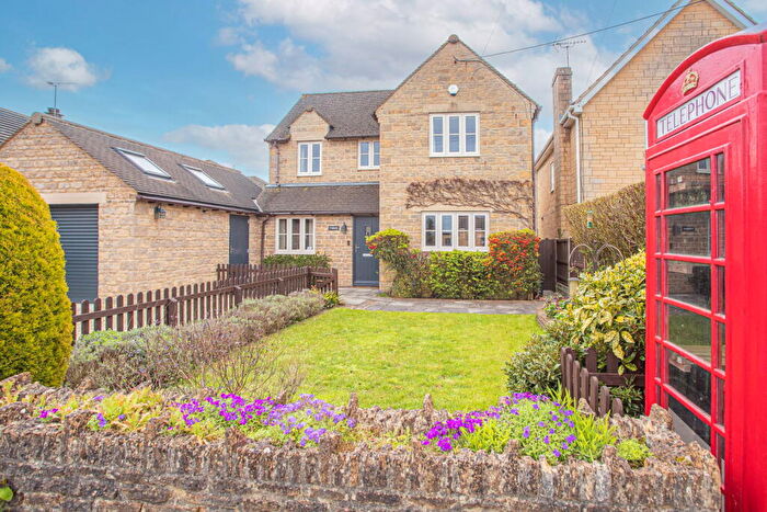 4 Bedroom Detached House For Sale In Longfurlong Lane, Tetbury, GL8