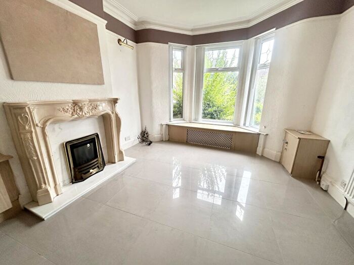 4 Bedroom Semi-Detached House To Rent In Worsley Road, Eccles, M30