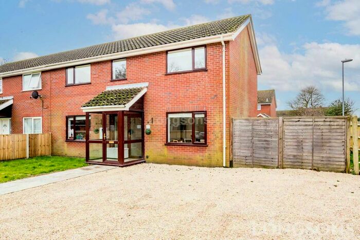 4 Bedroom Semi-Detached House For Sale In Manor Road, Griston, IP25