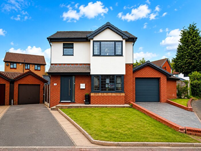 3 Bedroom Detached House For Sale In Hall Gate, Westhoughton, BL5