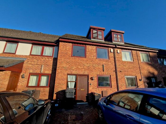 6 Bedroom Property To Rent In St. Hildas Mews, York, YO10