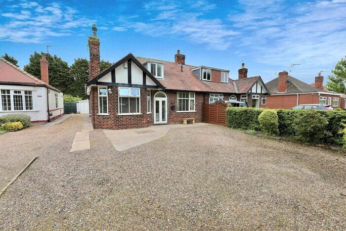 3 Bedroom Semi-Detached Bungalow For Sale In Longdales Lane, Coniston, Hull, HU11