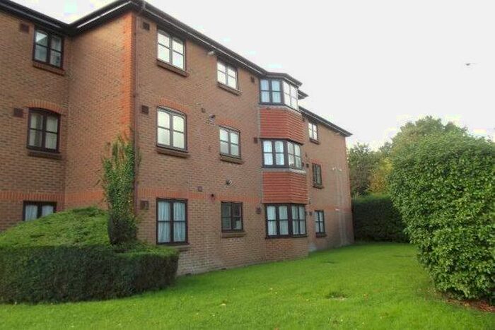 1 Bedroom Flat To Rent In Cavendish Court, Tonbridge, TN9