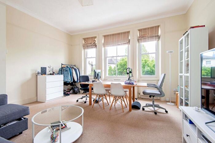 1 Bedroom Flat To Rent In Belsize Park, Hampstead, NW3
