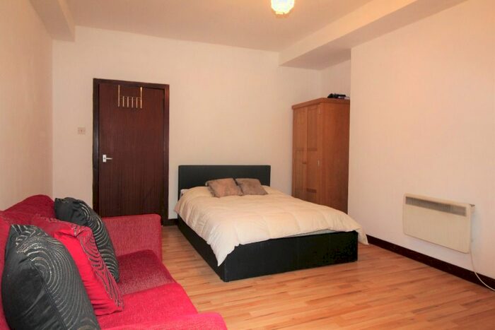 1 Bedroom Flat To Rent In Ashvale Place, Aberdeen, AB10