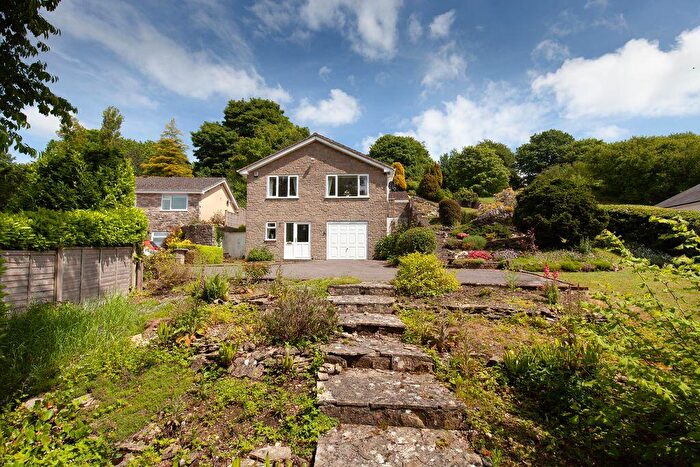 3 Bedroom Detached House For Sale In French Mill Rise, Shaftesbury, SP7