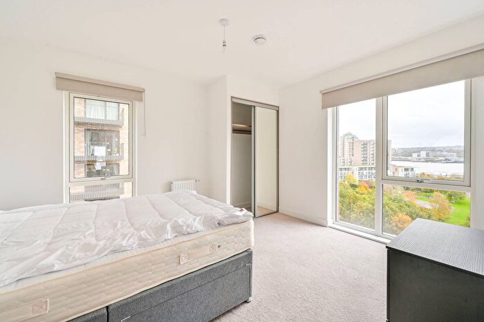 3 Bedroom Flat To Rent In Adlay Apartments, Millet Place, Silvertown, London, E16