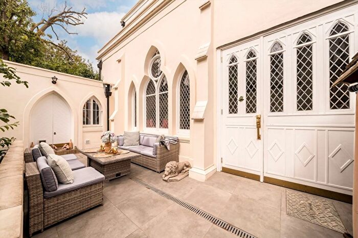 3 Bedroom Terraced House To Rent In Lillie Road, Fulham, SW6